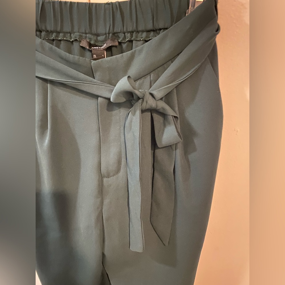 Forever 21 dark green pants in size small, only worn twice